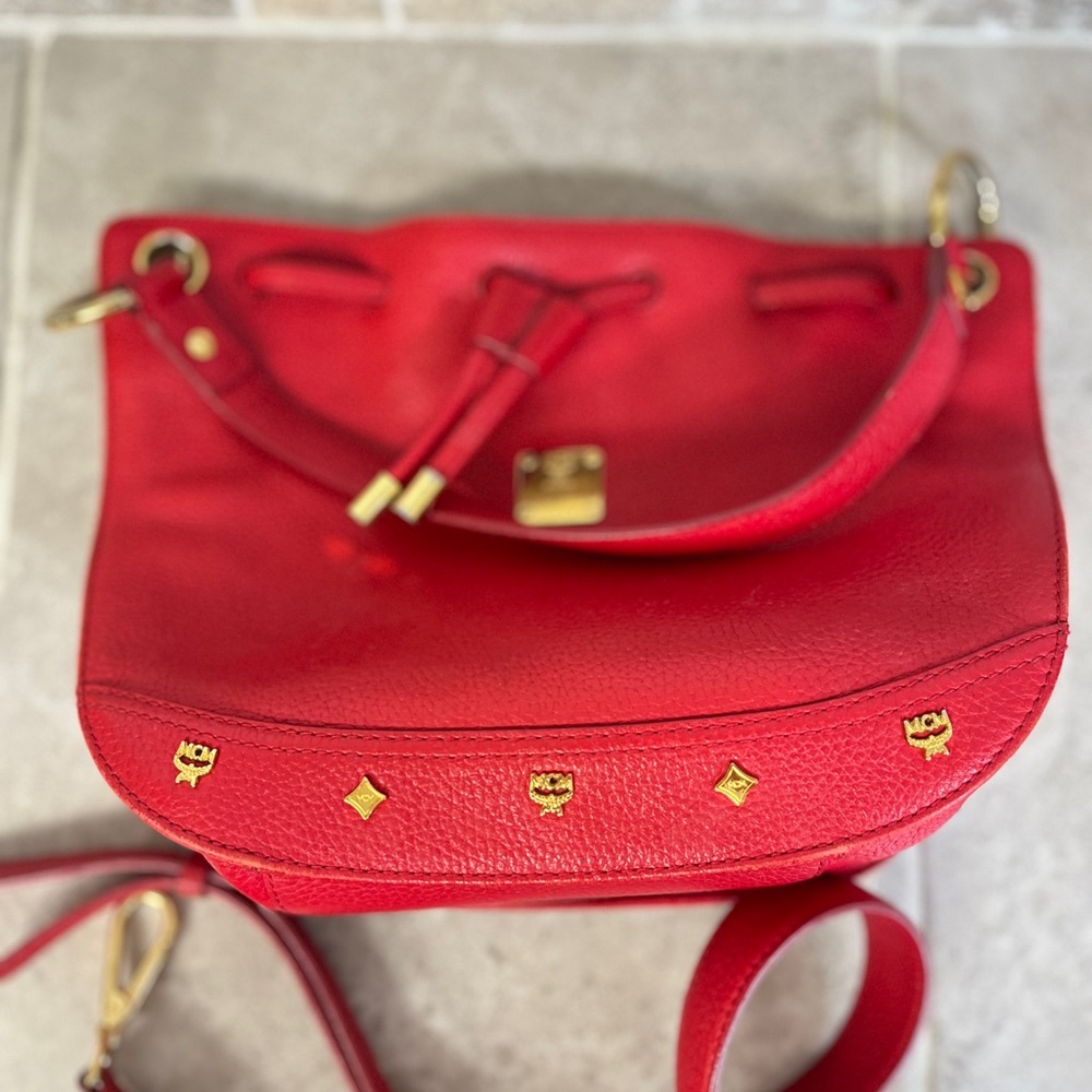 MCM,EUC,Red Pebbled Leather Shoulder Bag with Gold Accents, COA, 11.5x8.5x4”❤️!! - Picture 16 of 16